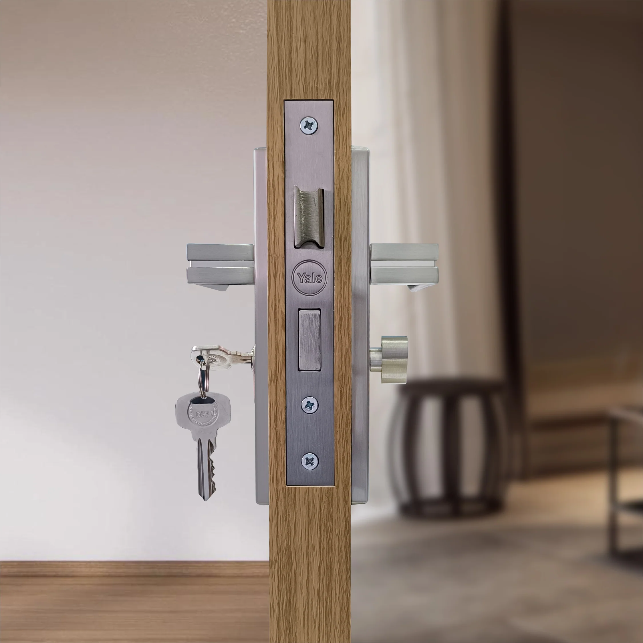SM-02-02-01 Yale SM series Mortise Lock Comboset with backplated Handle, Cylinder with Knob inside and keys Outside, SS Finish - Image 4