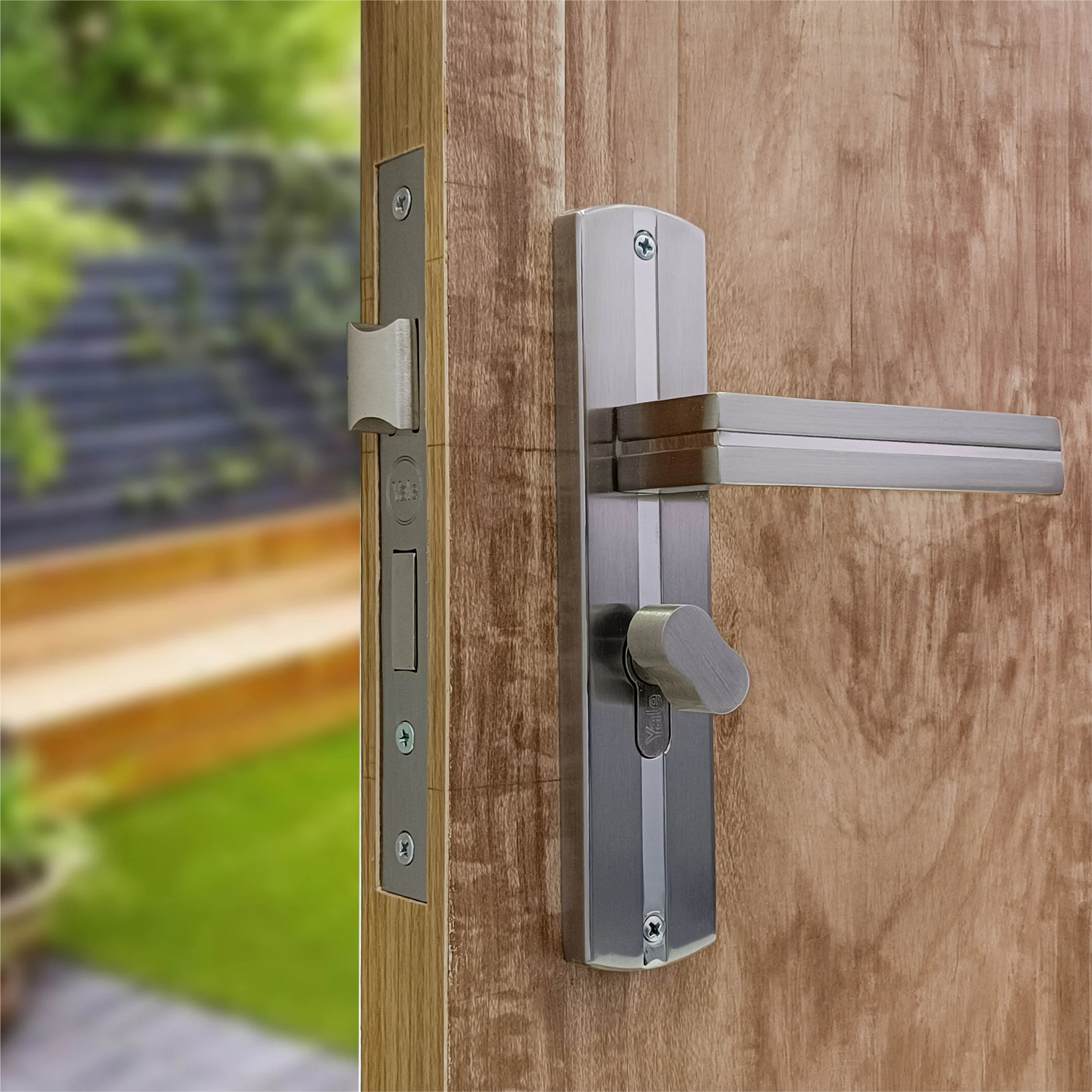 SM-02-02-01 Yale SM series Mortise Lock Comboset with backplated Handle, Cylinder with Knob inside and keys Outside, SS Finish - Image 5