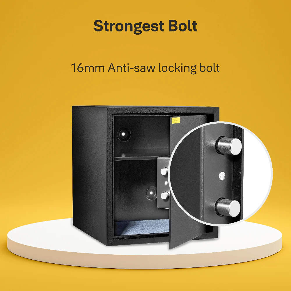 Yale YSS/390/DB2 Standard Large Electronic Safe locker with Pincode Access- 41 litres, Black - Image 4